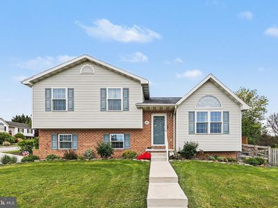Property at 417 S Columbus Ave, Littlestown, PA