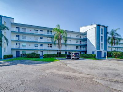 7608 NW 18th Street Unit 202