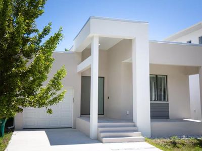 3148 VAN BUREN AVE