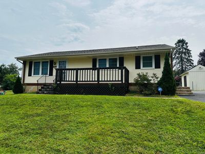 123 Hillview Dr