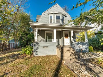 1026 University Dr N