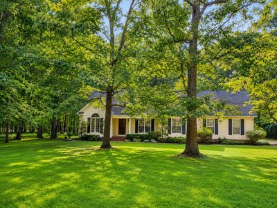 5 Woodland Cir