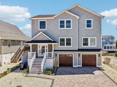 65 Sylvia Ln