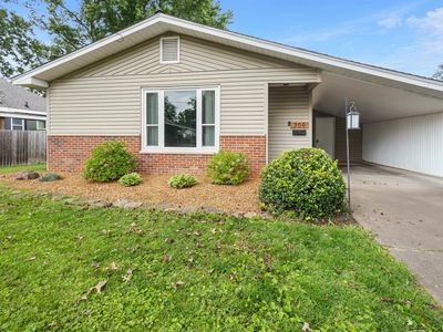 709 S Eisenhower Dr