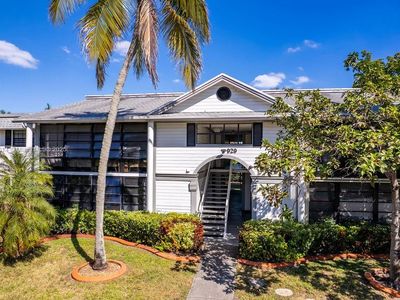 929 NE 199th St APT 203