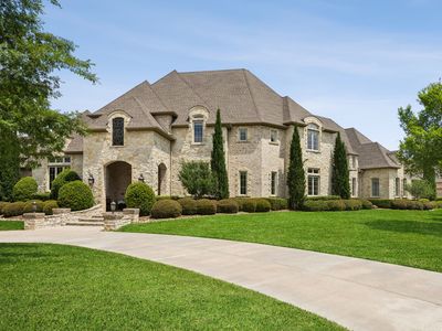 1701 Live Oak Ln