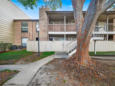 2110 Wilcrest Dr APT 138