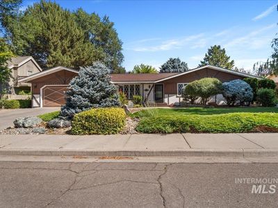 1769 Julie Ln