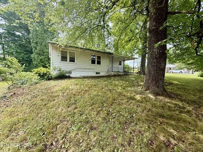 231 Airport Rd