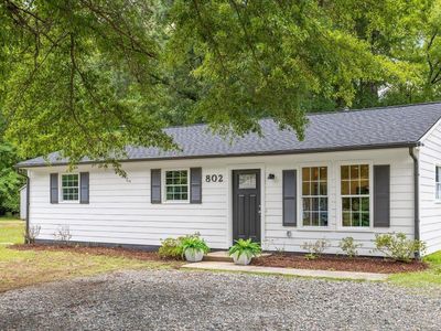802 Felicia St