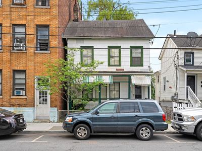 10 Clinton Street