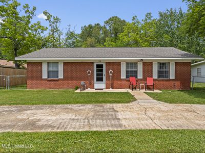 113 Alicia St