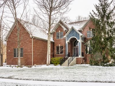 6535 Royal Oakland Pl