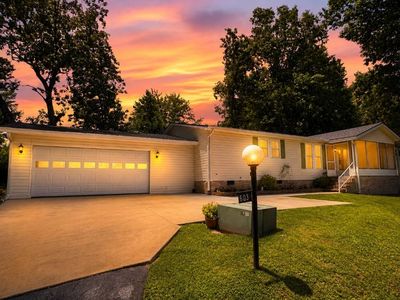 603 Madison Ln