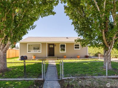 3227 Solie Avenue