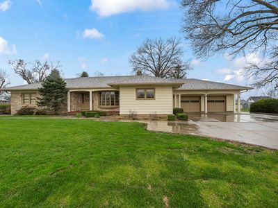 1121 Monroe Dr