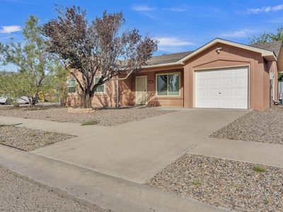 215 Loma Verde Dr