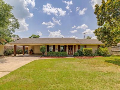 2113 Edgewood Dr