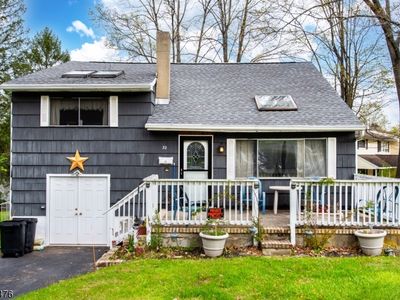 32 Madison Dr