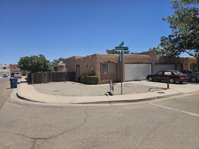 460 Colonial Ave SW