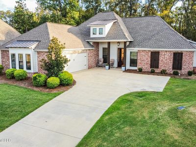252 Reservoir Way