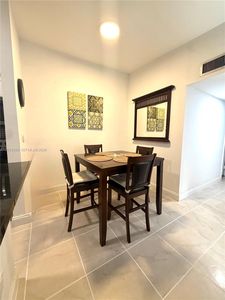 761 NE 199th St APT 202