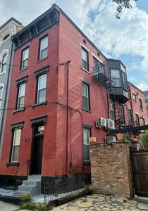 1312 Spring St
