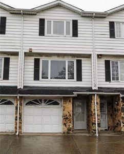 36 Carlyle Grn