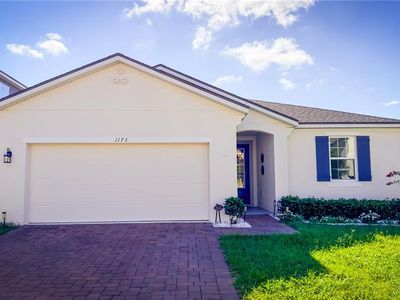 1173 Lakeshore Breeze Pl