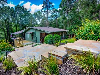 403 Lake Shore Dr