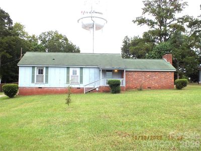1104 Crestfield Dr