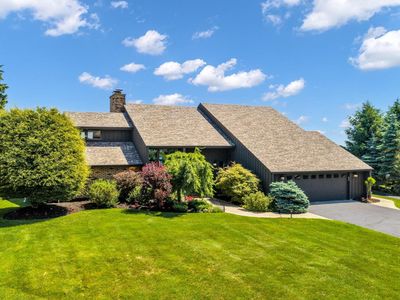810 Waters Edge ROAD