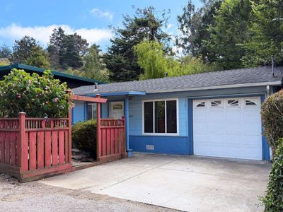652 Rockaway Beach Ave