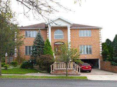 70 Marshall Ave
