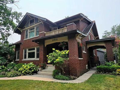 2511 East Dr