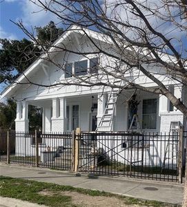 1616 Newton St