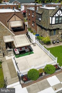 1103 Kenwyn St