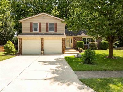 1585 Capri Ln