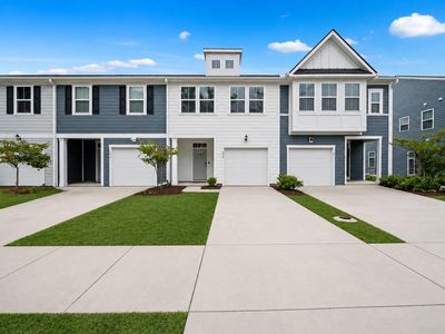 492 Trotters Ln