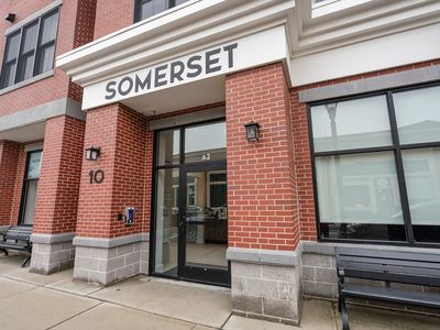 10 Somerset Ave #306