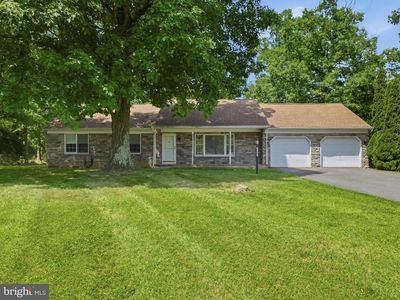 Property at 11302 Crofton Cir, Waynesboro, PA
