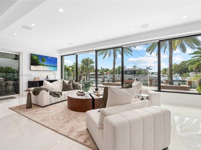 12880 N Bayshore Dr