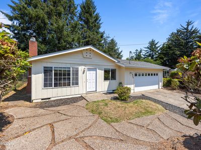 Property at 1900 NE Crestview Ct, Newport, OR