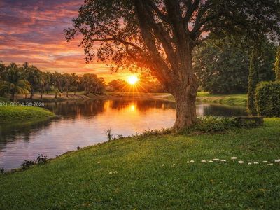5700 White Hickory Cir