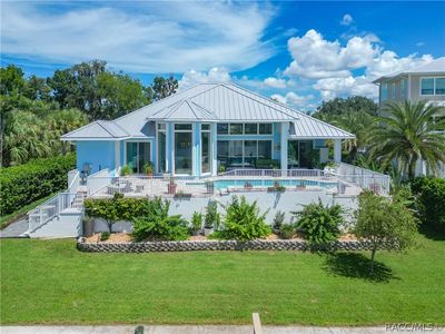 838 SW Kings Bay Dr