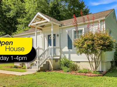 2340 Boxwood Ln