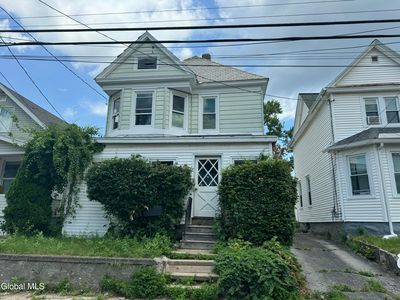 825 Bradt Street
