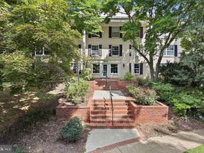 7600 Tremayne Pl APT 104
