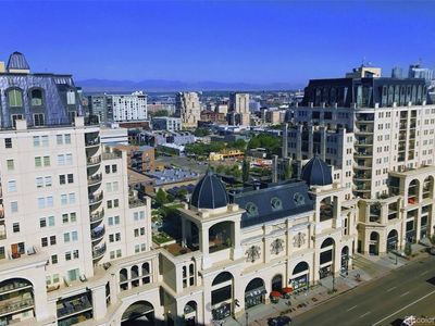925 N Lincoln Street #3H