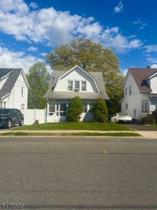 382 Crawford Ter